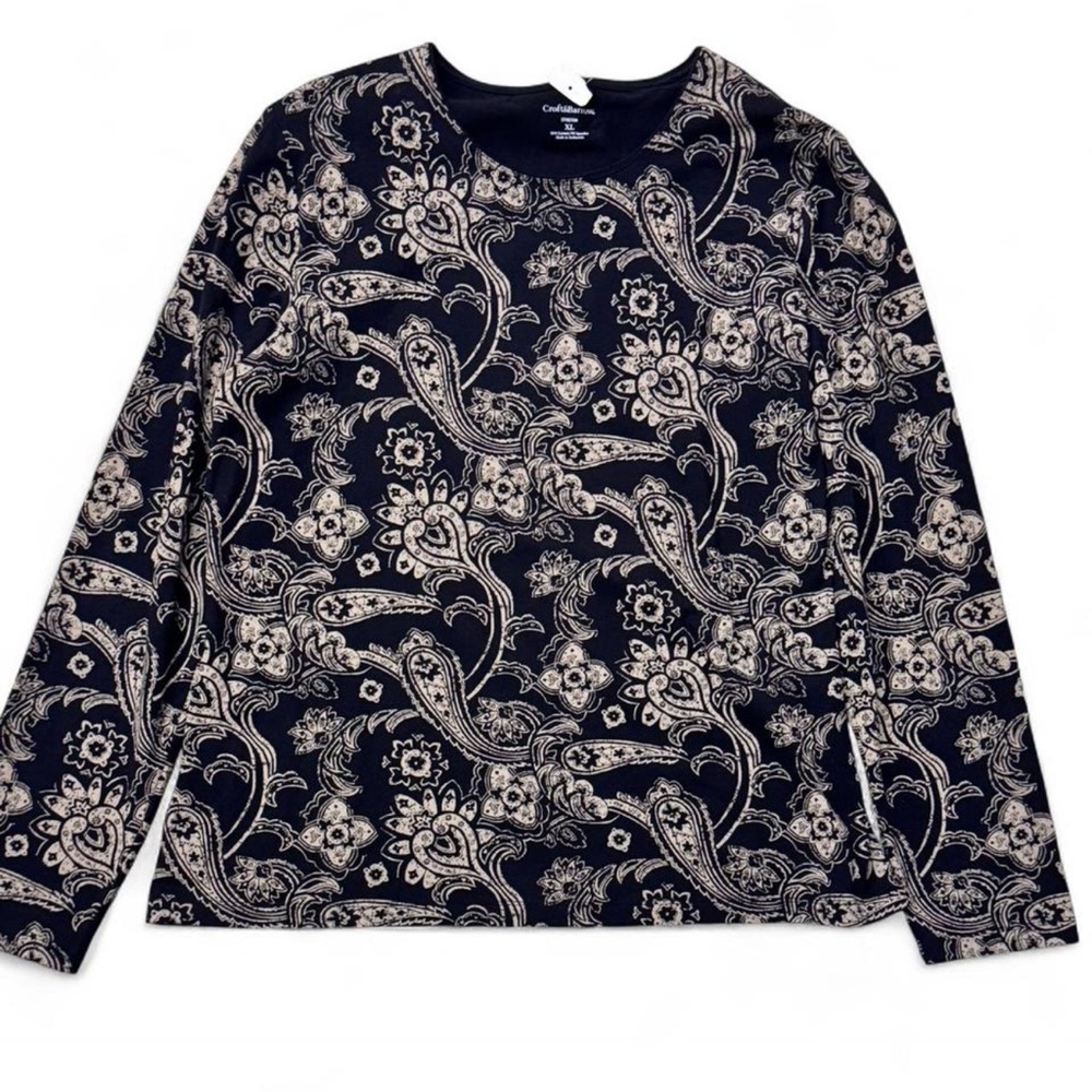 Croft & Barrow Black and Cream Paisley Top